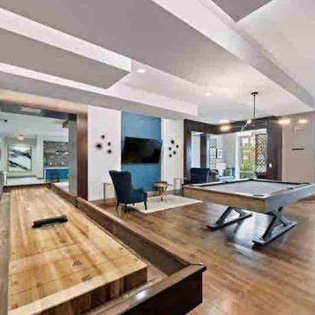 Fancy Apt Downtown. Pool. Gym. Lounge. Pet Ok Houston Esterno foto