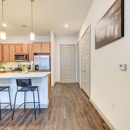 Fancy Apt Downtown. Pool. Gym. Lounge. Pet Ok Houston Esterno foto