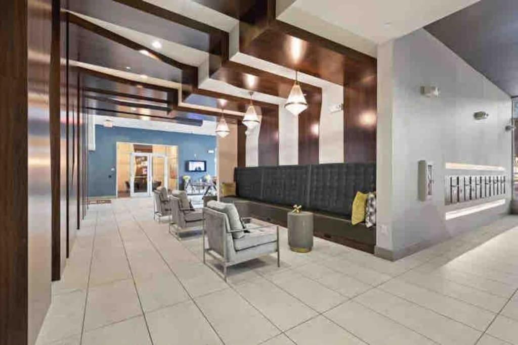 Fancy Apt Downtown. Pool. Gym. Lounge. Pet Ok Houston Esterno foto