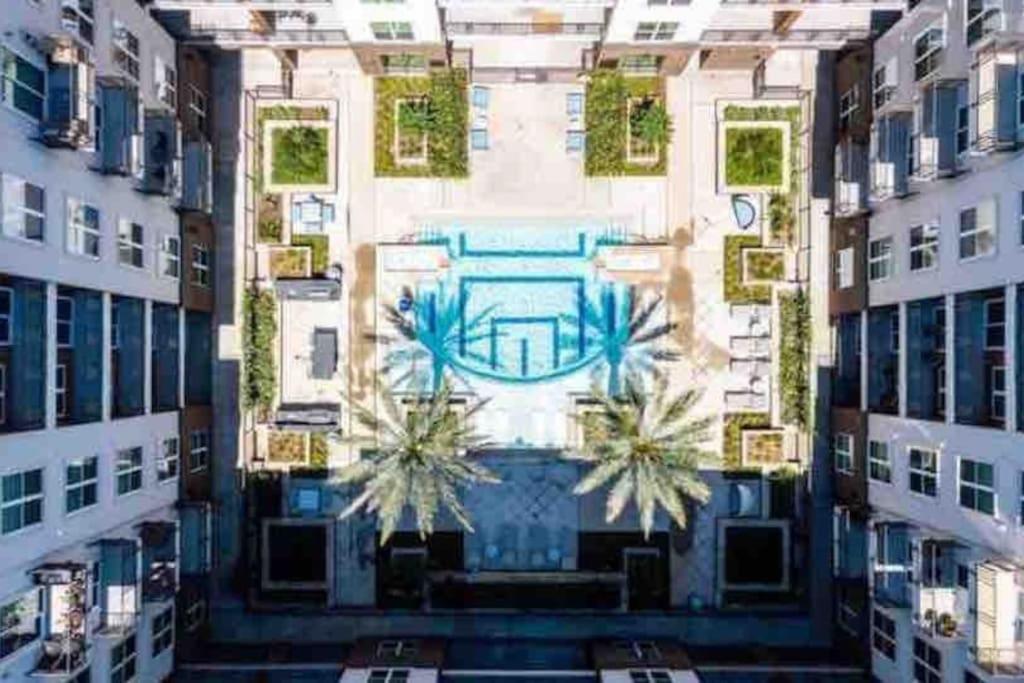 Fancy Apt Downtown. Pool. Gym. Lounge. Pet Ok Houston Esterno foto