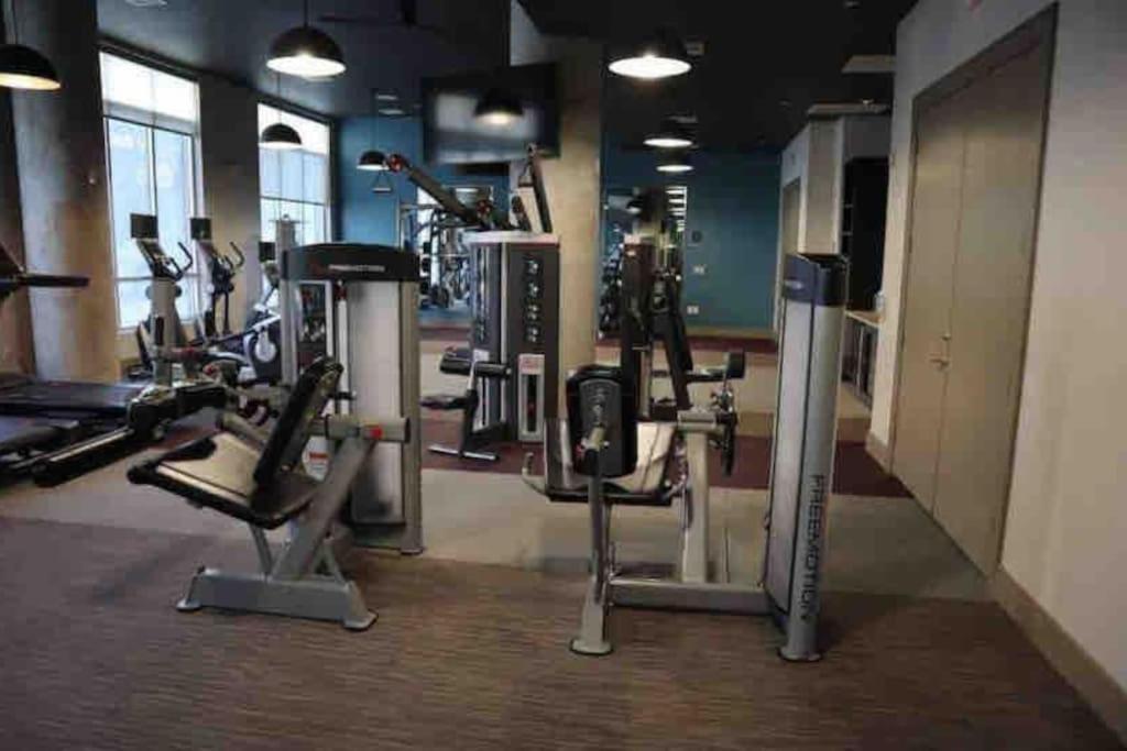 Fancy Apt Downtown. Pool. Gym. Lounge. Pet Ok Houston Esterno foto