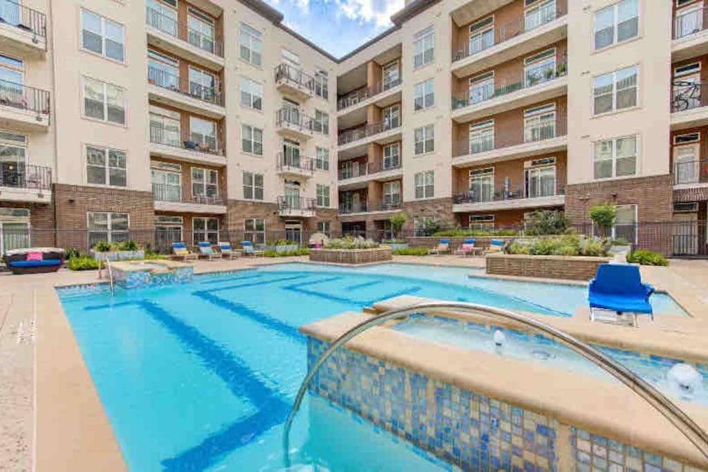 Fancy Apt Downtown. Pool. Gym. Lounge. Pet Ok Houston Esterno foto
