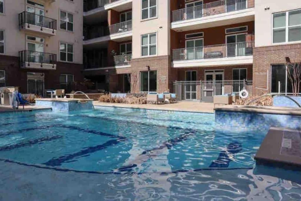 Fancy Apt Downtown. Pool. Gym. Lounge. Pet Ok Houston Esterno foto